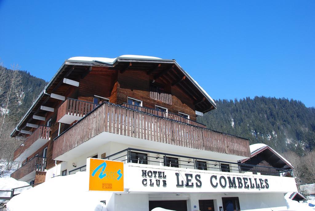 Hotel Les Combelles Châtel Exterior photo