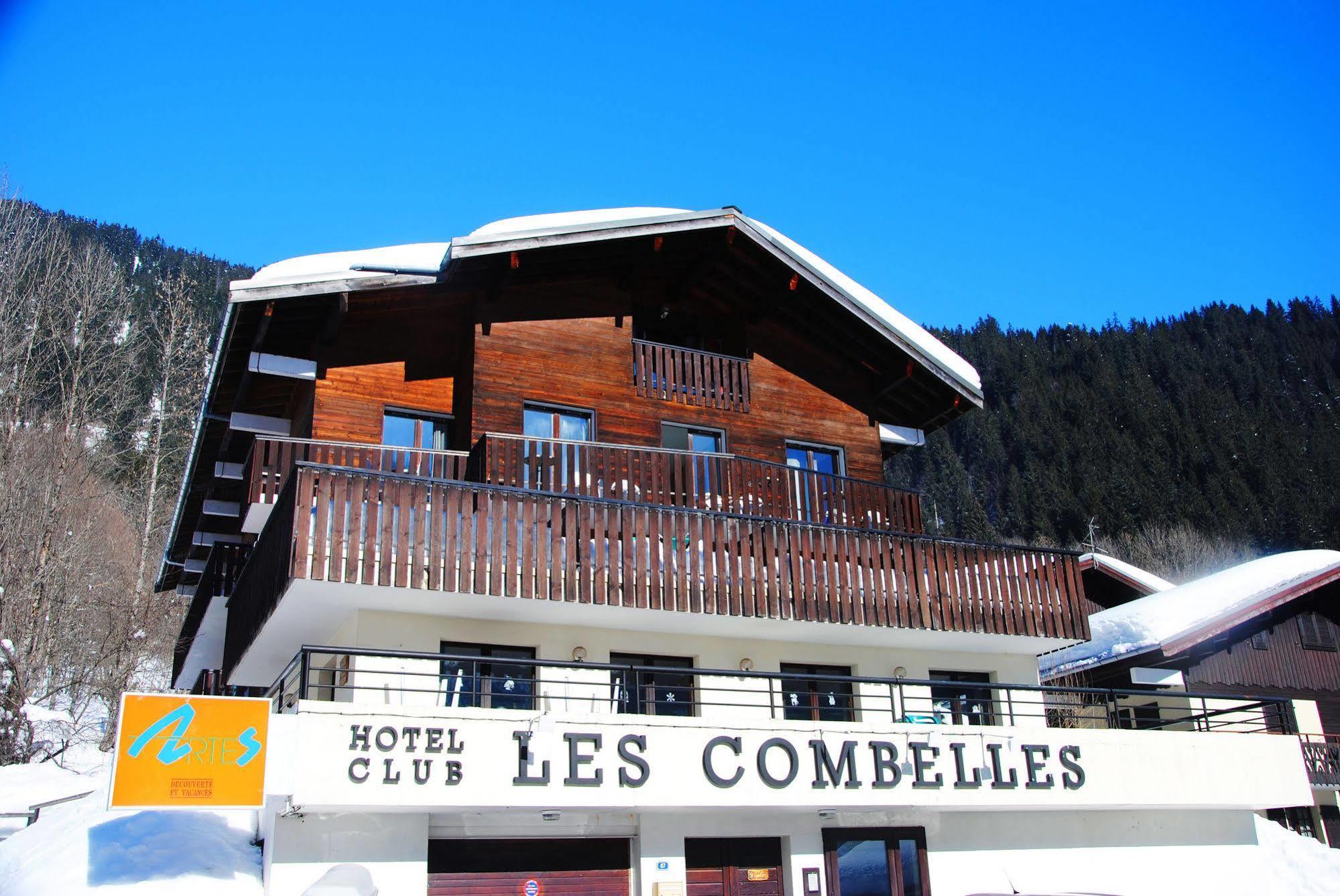 Hotel Les Combelles Châtel Exterior photo