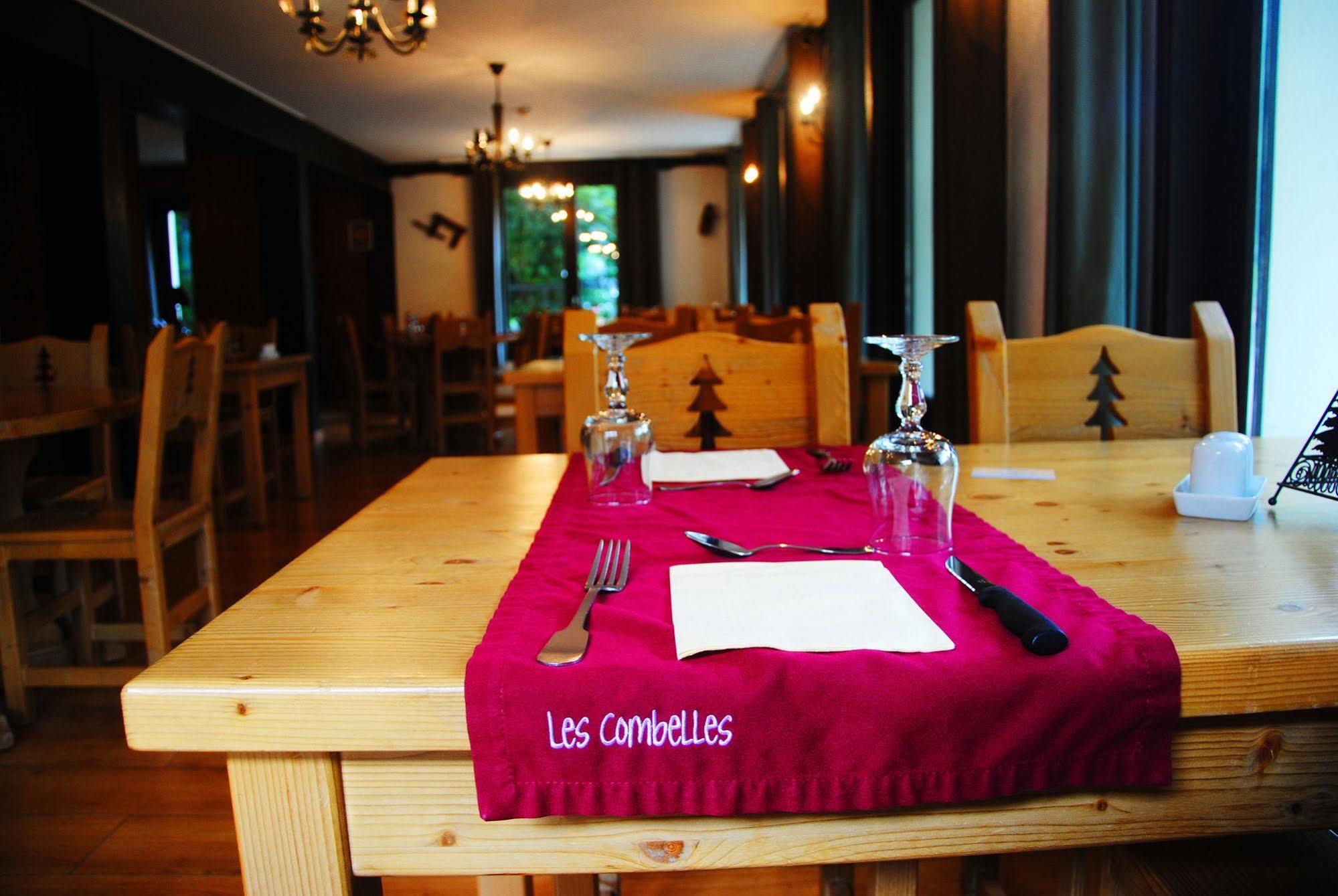 Hotel Les Combelles Châtel Exterior photo